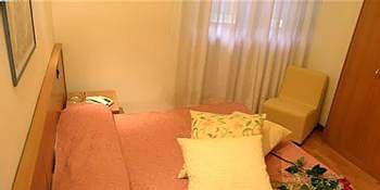 Hotel Tirrenus Perugia Luaran gambar